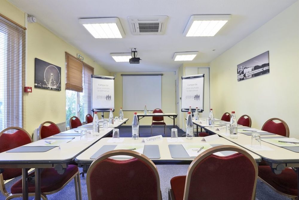 Hotel Campanile Lyon Nord - Écully Facilidades foto